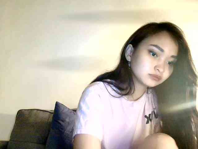 RozyElle webcam