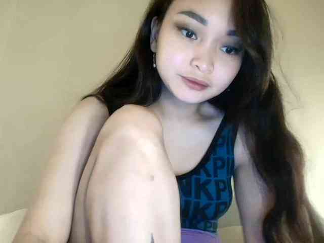 RozyElle webcam