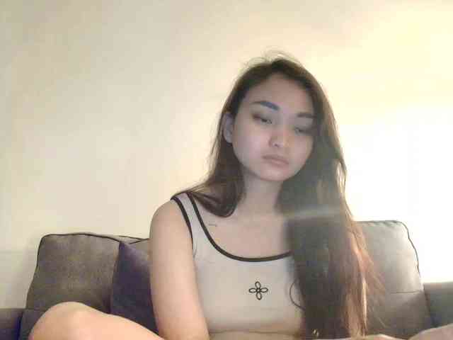 RozyElle webcam