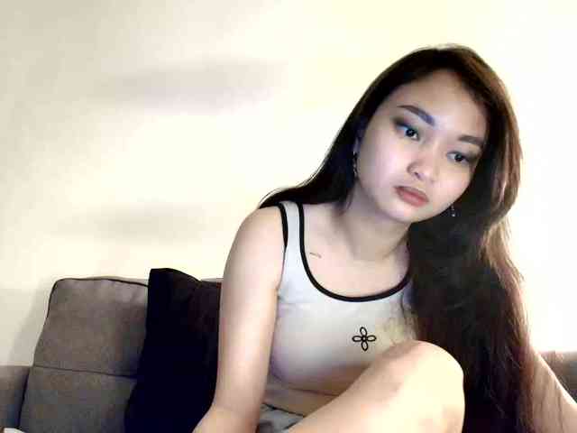 RozyElle webcam