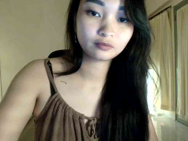 RozyElle webcam