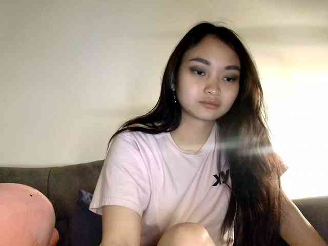 RozyElle webcam