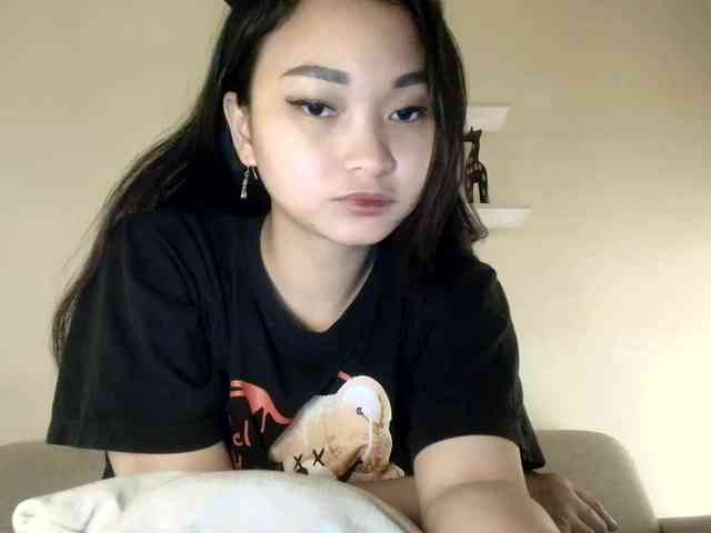 RozyElle webcam