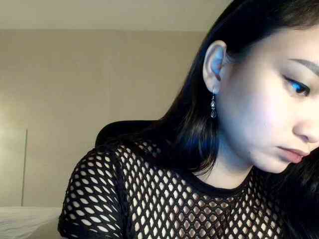 RozyElle webcam