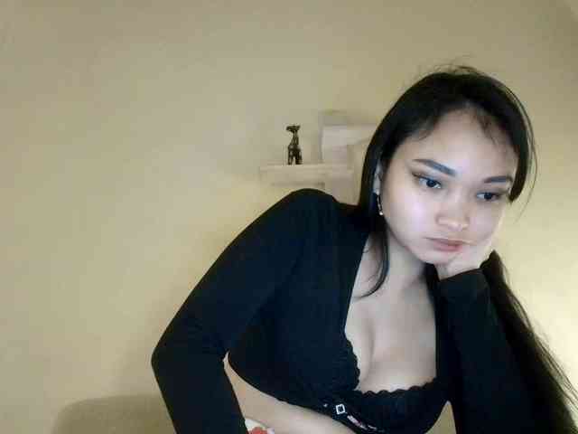 RozyElle webcam