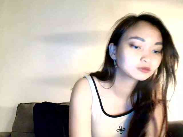 RozyElle webcam