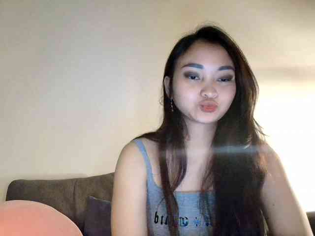 RozyElle webcam