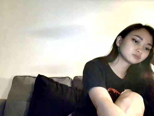 RozyElle webcam