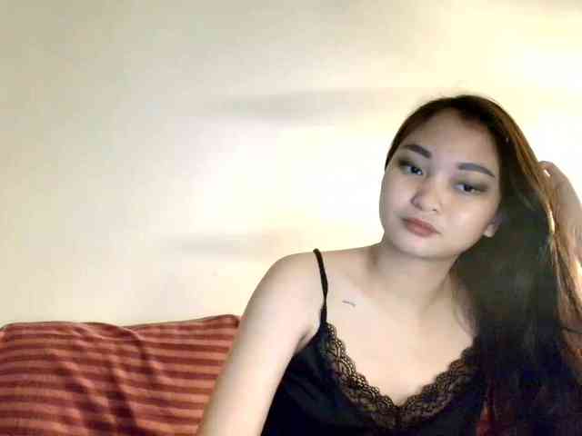 RozyElle webcam