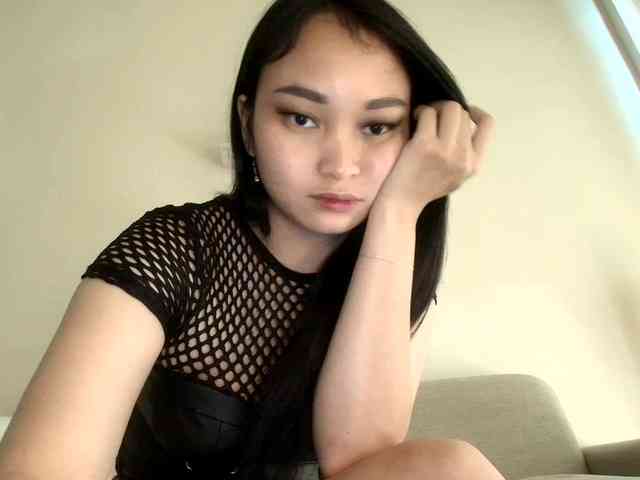 RozyElle webcam