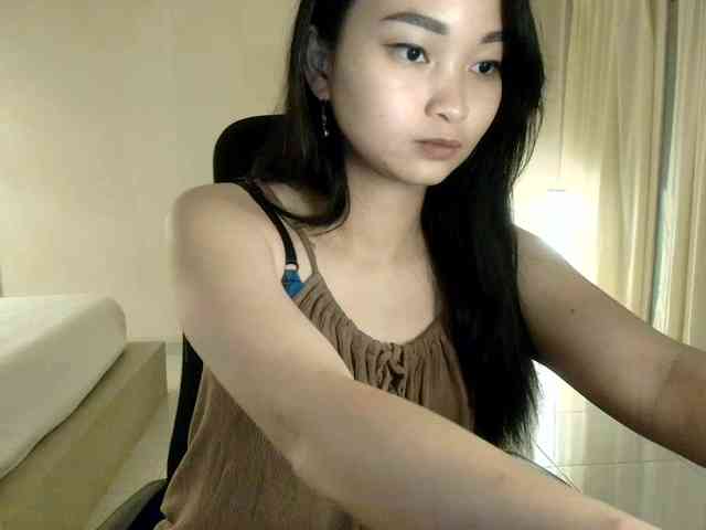 RozyElle webcam