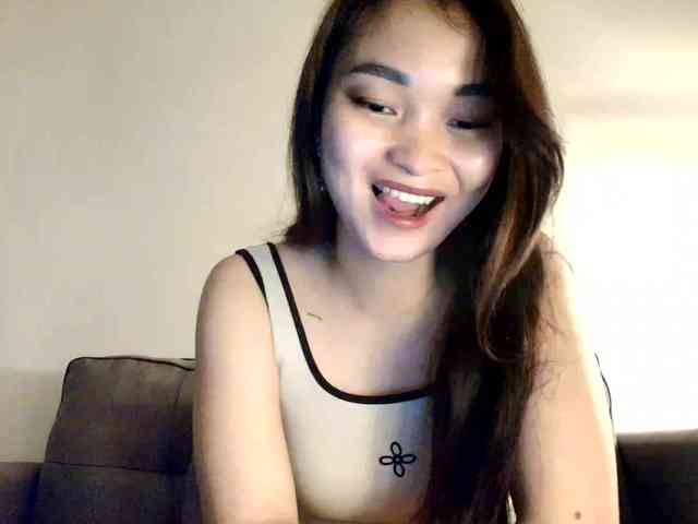 RozyElle webcam