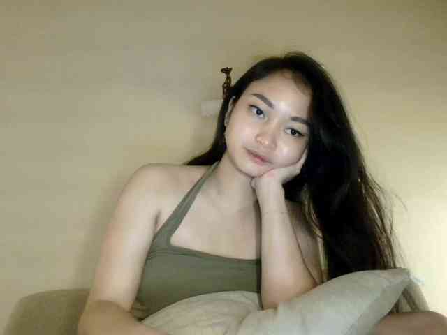 RozyElle webcam