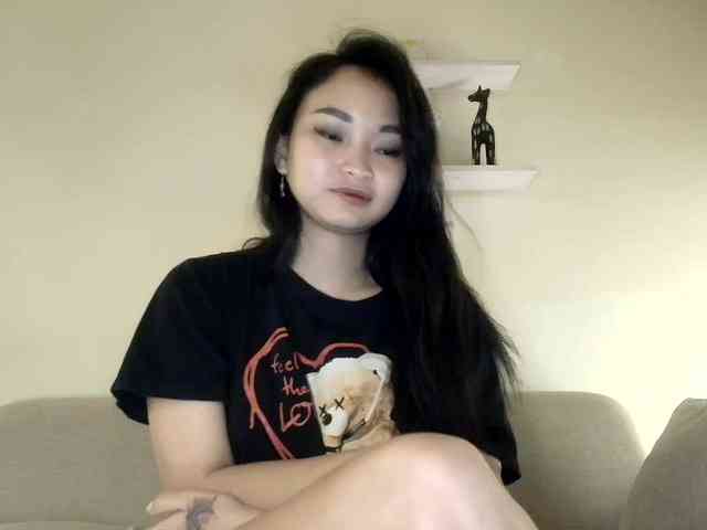 RozyElle webcam