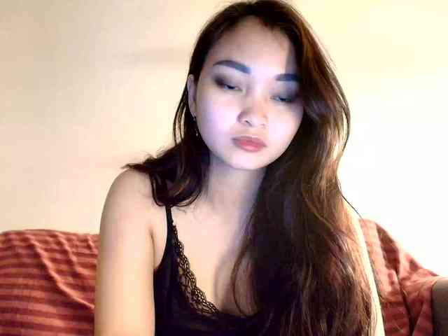 RozyElle webcam