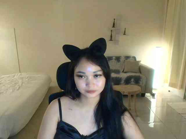 RozyElle webcam