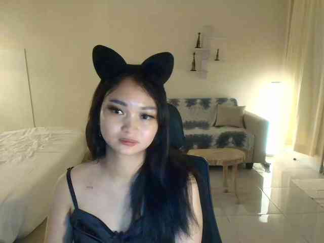 RozyElle webcam