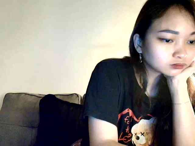RozyElle webcam