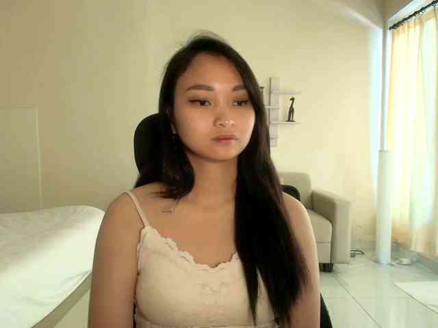 RozyElle webcam