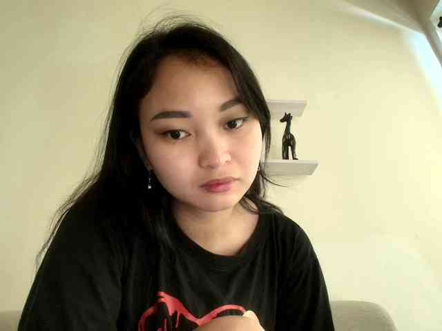 RozyElle webcam
