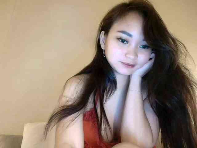 RozyElle webcam