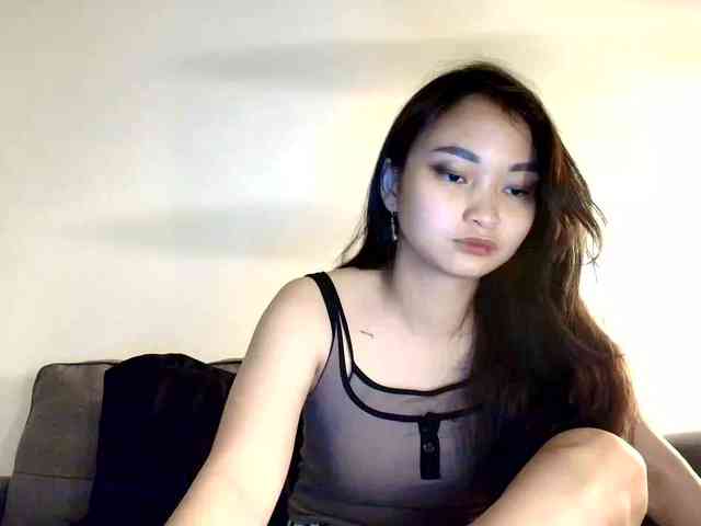 RozyElle webcam