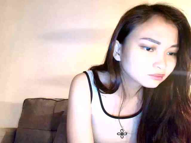 RozyElle webcam
