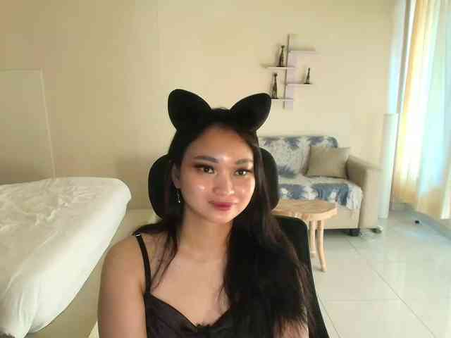RozyElle webcam