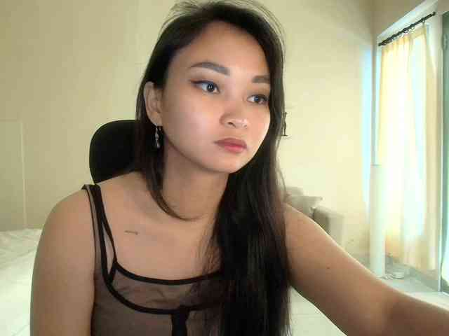 RozyElle webcam