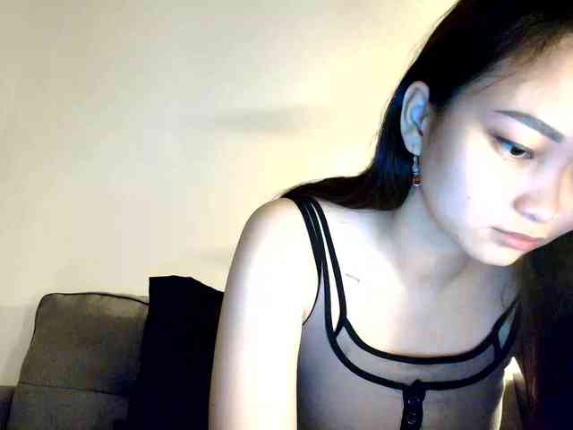 RozyElle webcam