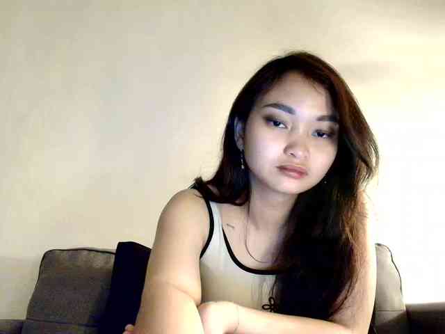 RozyElle webcam
