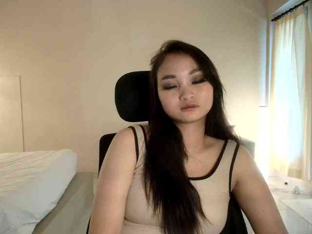 RozyElle webcam