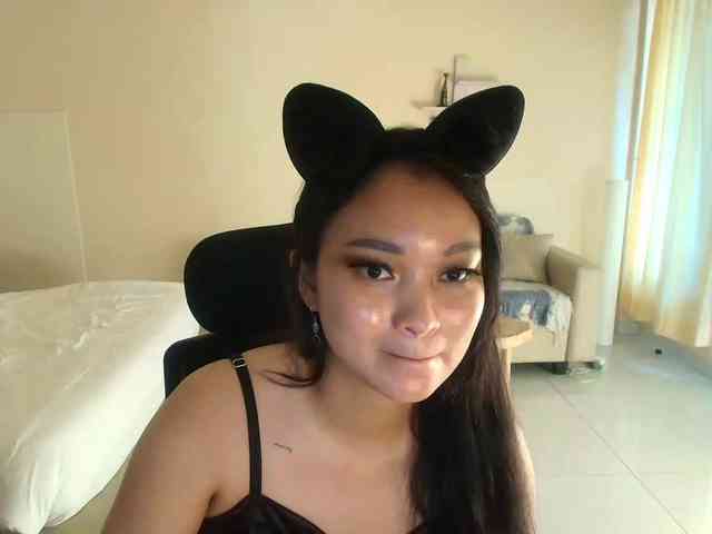 RozyElle webcam