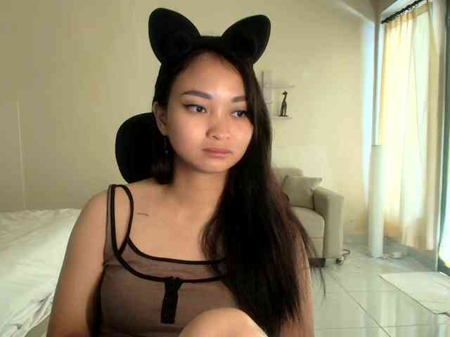 RozyElle webcam