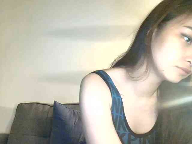 RozyElle webcam