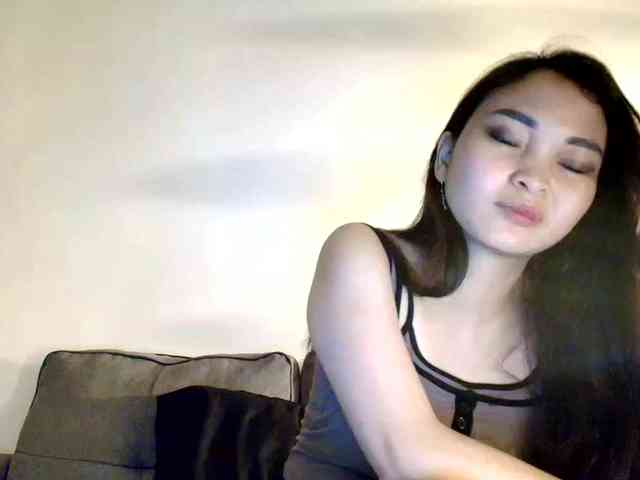 RozyElle webcam