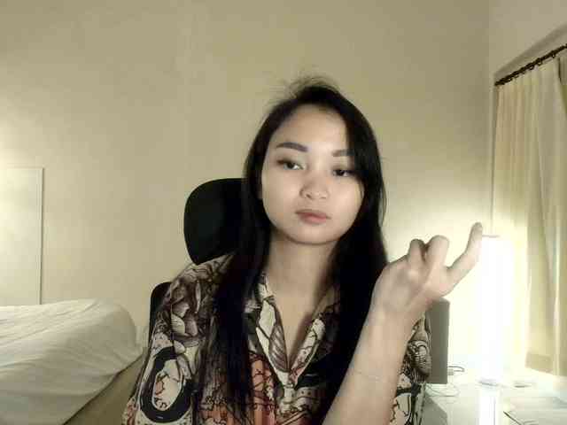 RozyElle webcam