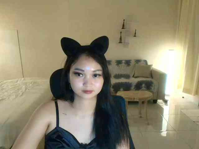 RozyElle webcam