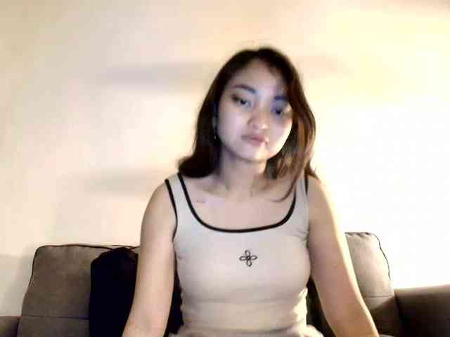 RozyElle webcam
