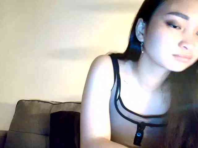 RozyElle webcam