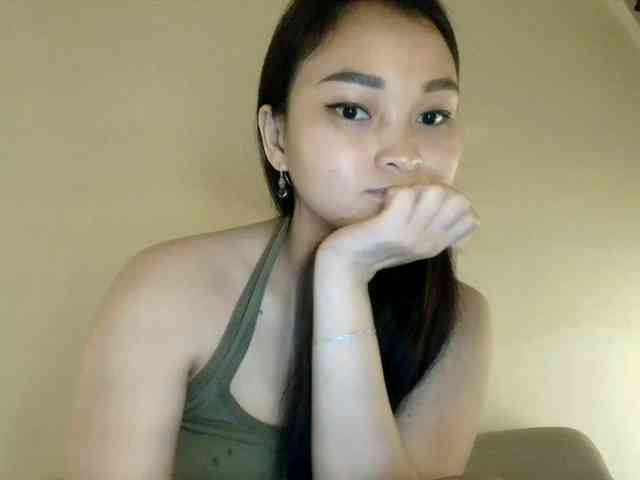 RozyElle webcam