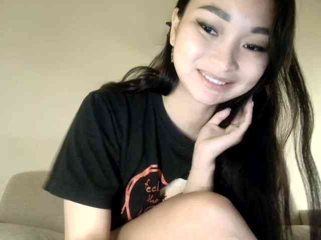 RozyElle webcam
