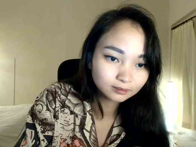 RozyElle webcam