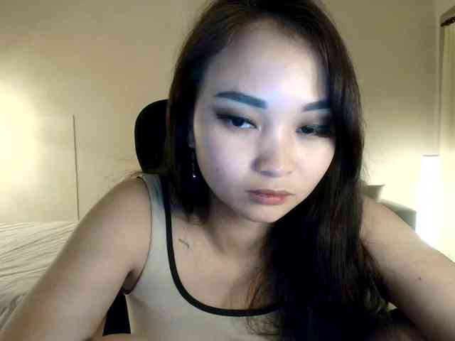 RozyElle webcam
