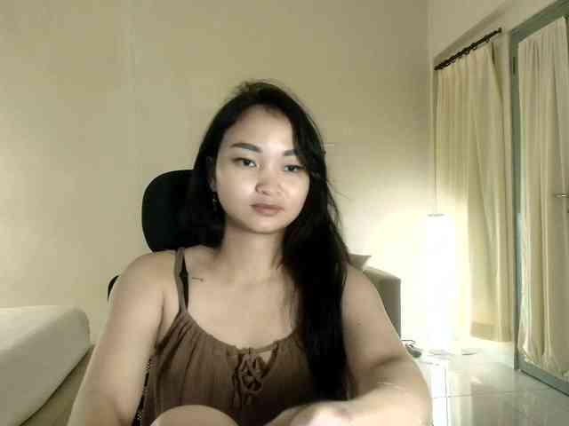 RozyElle webcam