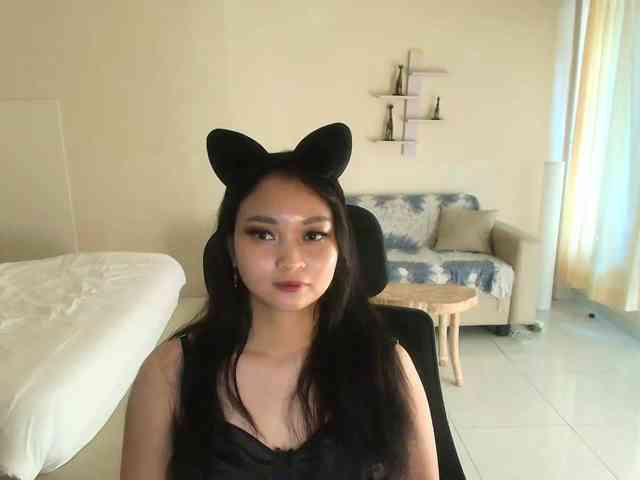 RozyElle webcam