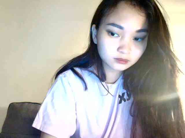 RozyElle webcam