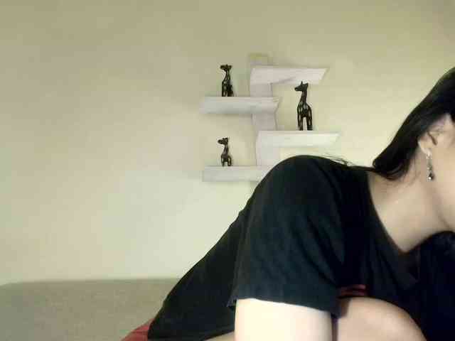 RozyElle webcam