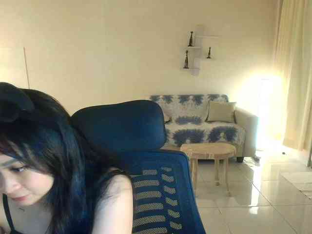 RozyElle webcam