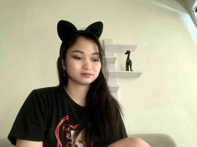 RozyElle webcam